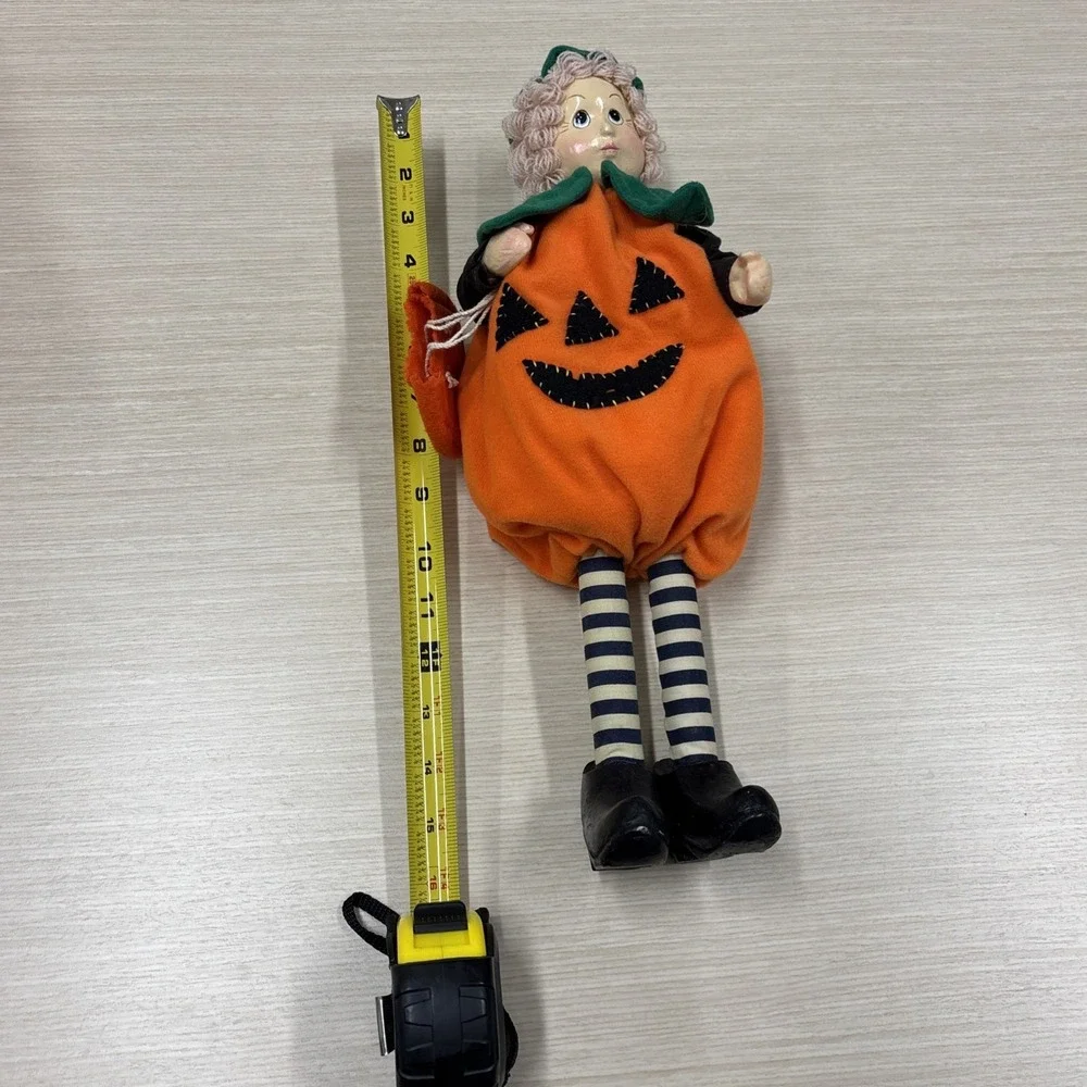 Vintage 1998 Matilda Pumpkin Costume Paper Mache Doll Figure  Rare Halloween Box